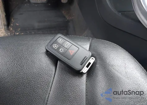 2015 Volvo S60 T5 Premier из США, поврежденный, VIN YV126MFK8F1336189